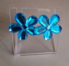 Load image into Gallery viewer, Blue Daisy Earrings l LeMcK Design Studio
